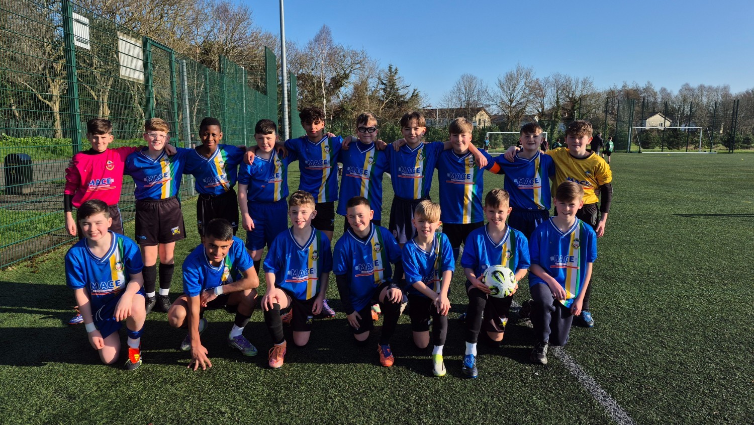 School Soccer Team Compete in FAI 5s